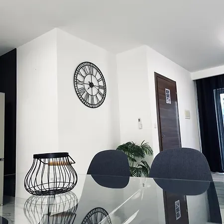 Mapas - Luxury 3 Bedroom Apartmán *